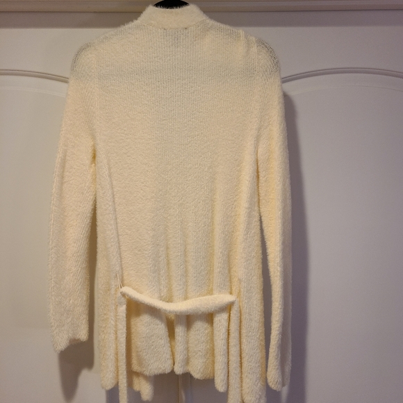 EUC Express Wrap Cardigan - Picture 7 of 7